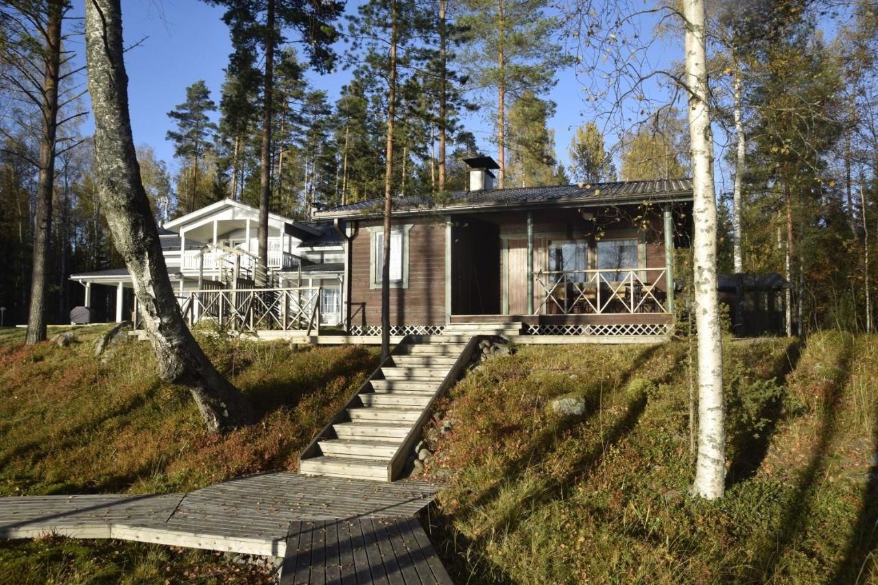 Виллы Lomapesä Cottages Пертунмаа